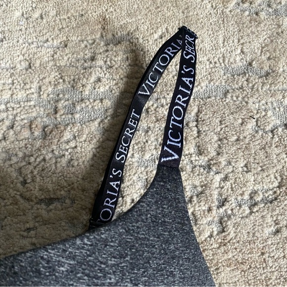 Victoria’s Secret Extreme Lift Push Up Gray Bra Logo Straps Lingerie: 38C - Picture 2 of 6